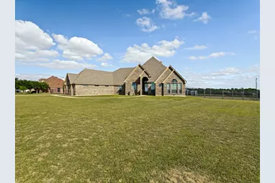5713 Fogata Lane, Fort Worth, TX 76036 - Photo 3