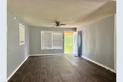 805 W 3rd Street, Clarksville, TX 75426 - Photo 3