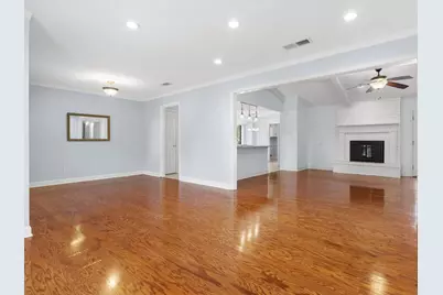 1800 Holm Oak Street, Arlington, TX 76012 - Photo 9