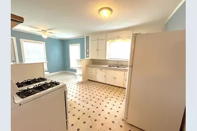1322 W Bond Street, Denison, TX 75020 - Photo 7