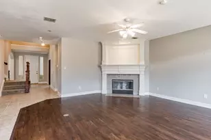 1100 Cedar Valley Dr, Irving, TX 75063 - Photo 7