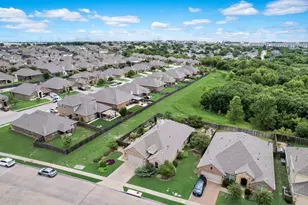 3318 Rosewood Ln, Sachse, TX 75048 - Photo 9