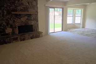 2314 Woodside Dr, Grand Prairie, TX 75052 - Photo 3