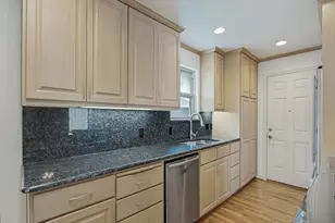 8426 Swift Ave, Dallas, TX 75228 - Photo 9