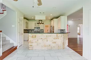 2804 Vermont Ct, Arlington, TX 76001 - Photo 9