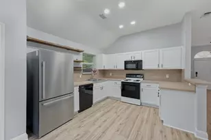 3210 Eagle Ln, Midlothian, TX 76065 - Photo 9