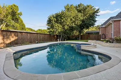5617 Hunterwood Lane, Arlington, TX 76017 - Photo 5