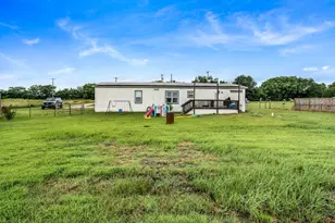 2871 Co Rd 1076, Celeste, TX 75423 - Photo 25