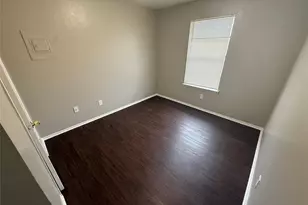 1704 Short St, Cleburne, TX 76033 - Photo 9