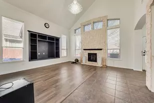 515 Suffolk Dr, Grand Prairie, TX 75052 - Photo 5