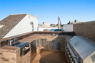 2411 N Hall St, Dallas, TX 75204 - Photo 17