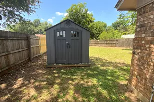 7512 Lisa Ct, Fort Worth, TX 76112 - Photo 17
