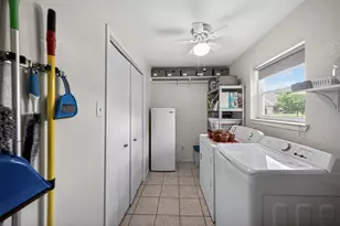 709 S Oak St, Van, TX 75790 - Photo 29