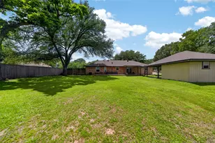 709 S Oak St, Van, TX 75790 - Photo 31