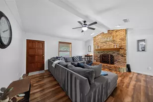 709 S Oak St, Van, TX 75790 - Photo 5