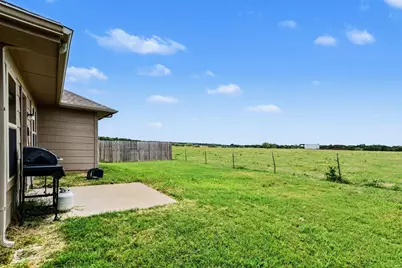132 Willowbend Loop, Mabank, TX 75147 - Photo 13