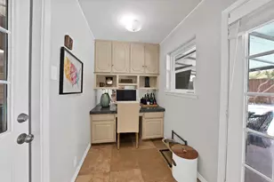 1601 Oak Meadow Dr, Irving, TX 75061 - Photo 17
