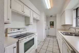 5431 Wild W Dr, Arlington, TX 76017 - Photo 11
