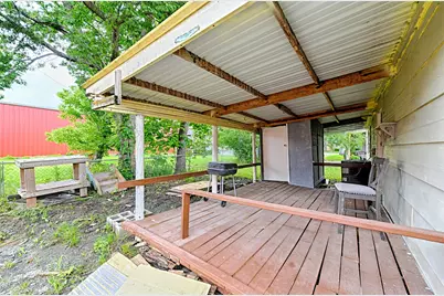 109 W Marsalis Street, Celeste, TX 75423 - Photo 17