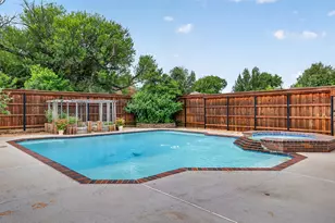 2340 Highlands Creek Rd, Carrollton, TX 75007 - Photo 25