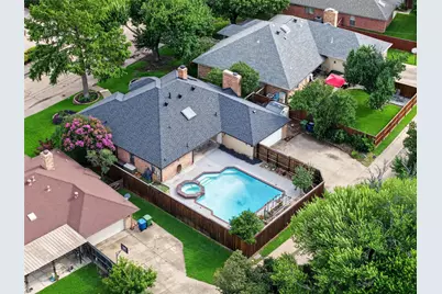 2340 Highlands Creek Road, Carrollton, TX 75007 - Photo 35