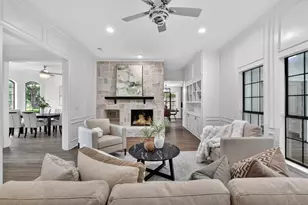 2340 Highlands Creek Rd, Carrollton, TX 75007 - Photo 9