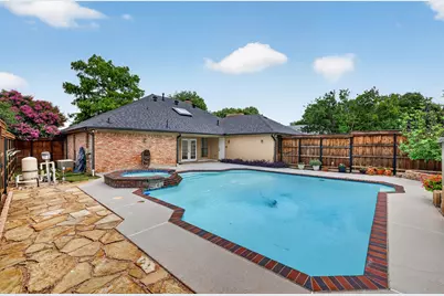2340 Highlands Creek Road, Carrollton, TX 75007 - Photo 27