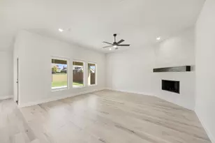 4029 Eagles Bluff Rd, Midlothian, TX 76065 - Photo 11