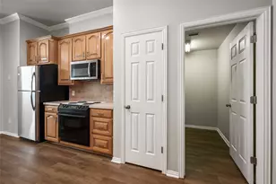 412 Springhill Ct, Burleson, TX 76028 - Photo 11