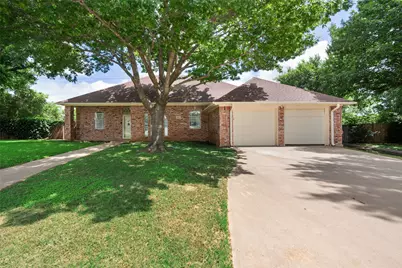 412 Springhill Court, Burleson, TX 76028 - Photo 33