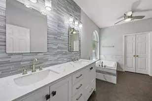 2401 Pinehurst Ct, Highland Village, TX 75077 - Photo 9