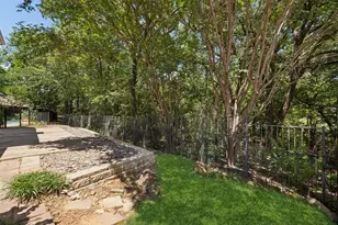 2401 Pinehurst Ct, Highland Village, TX 75077 - Photo 27
