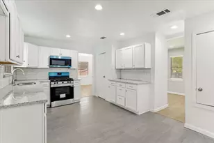 408 N Gowdy St, Whitewright, TX 75491 - Photo 11