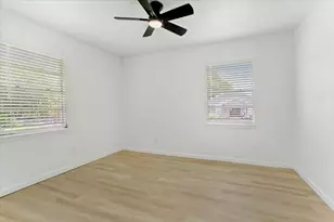 408 N Gowdy St, Whitewright, TX 75491 - Photo 17