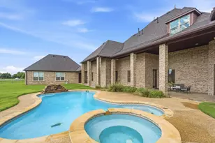 4411 Lake Breeze Dr, McKinney, TX 75071 - Photo 3