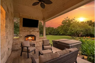 8 Freedom Court, Waco, TX 76708 - Photo 1