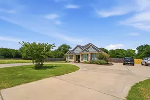 8 Freedom Ct, Waco, TX 76708 - Photo 3