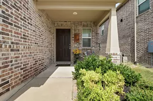 325 Hopson St, Van Alstyne, TX 75495 - Photo 3