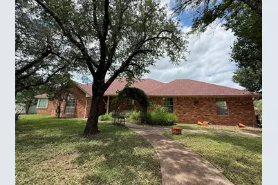 107 Ridge Court, Glen Rose, TX 76043 - Photo 1