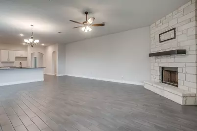 3200 Signal Hill Drive, Burleson, TX 76028 - Photo 19