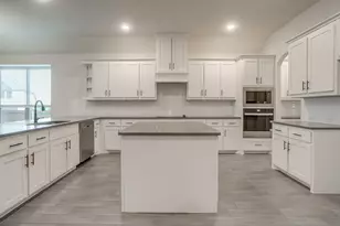3200 Signal Hill Dr, Burleson, TX 76028 - Photo 11