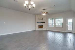 3200 Signal Hill Dr, Burleson, TX 76028 - Photo 17