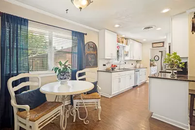 510 Northside Avenue, Lewisville, TX 75057 - Photo 11