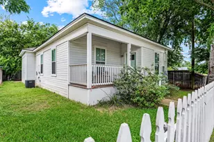 1012 Burnett Ave, Waco, TX 76706 - Photo 3