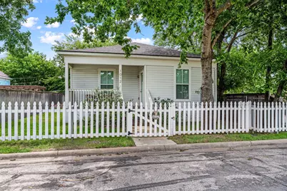 1012 Burnett Avenue, Waco, TX 76706 - Photo 1