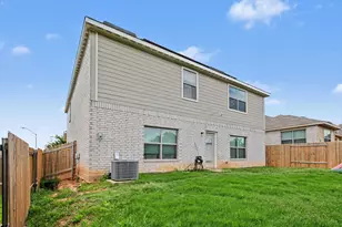 304 Lowery Oaks Trl, Fort Worth, TX 76120 - Photo 27
