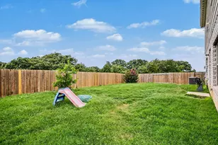 304 Lowery Oaks Trl, Fort Worth, TX 76120 - Photo 25