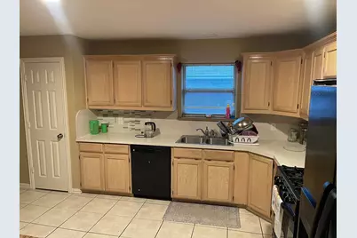 747 E 6th Street, Krum, TX 76249 - Photo 9