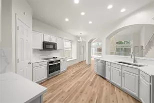 17958 Brent Dr, Dallas, TX 75287 - Photo 15