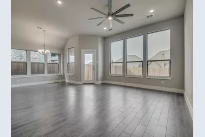 139 Lakeview Circle, Pilot Point, TX 76258 - Photo 7